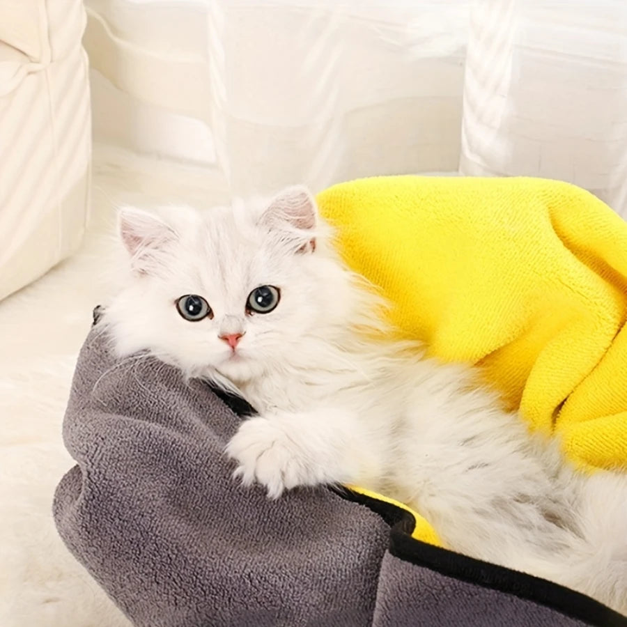 Microfiber Dog Bathing Towel – Absorbent Pet Bathrobe for Drying and Cleaning