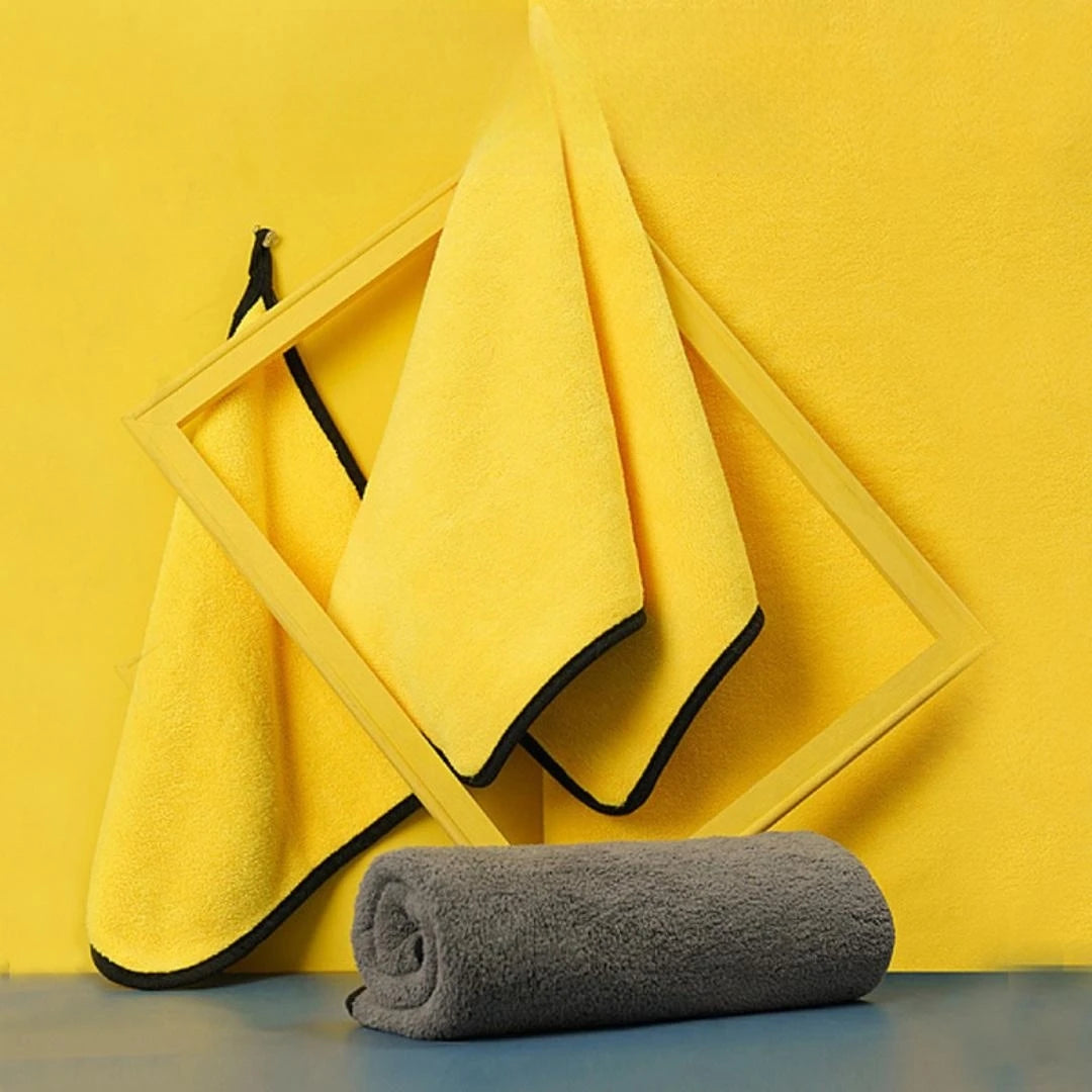 Microfiber Dog Bathing Towel – Absorbent Pet Bathrobe for Drying and Cleaning