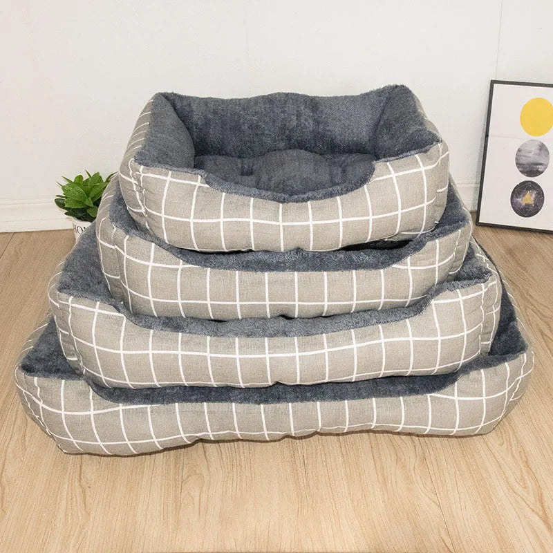 Cozy Plush Pet Bed Mat with PP Cotton Fill – Non-Slip, Machine Washable Fiber Mat for Dogs & Cats Ditzy Petunia