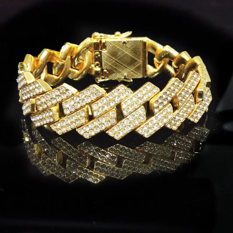 Luxury Cuban Chain Dog Collar with Rhinestones – 20mm Metal Bling Collar for Medium & Large Dogs