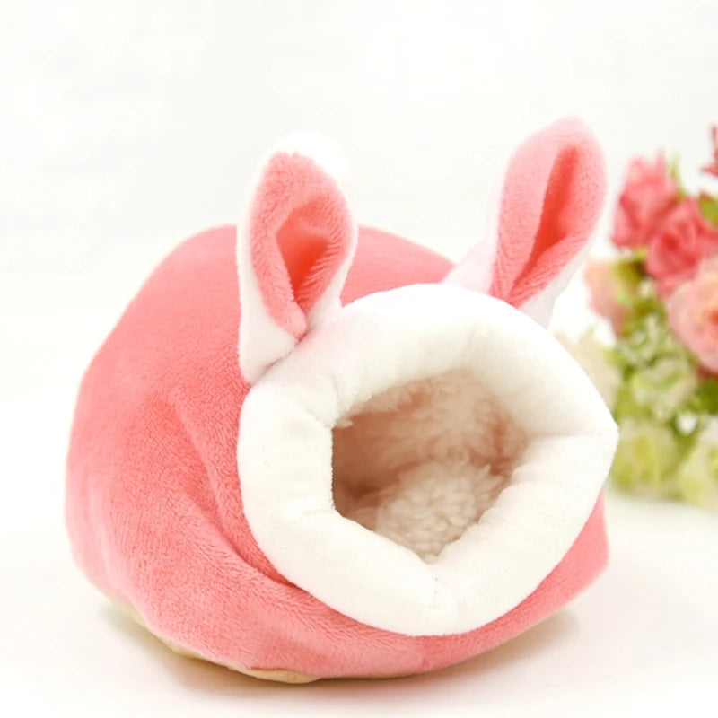 Winter Warm Hamster House & Guinea Pig Bed - Soft Velvet Nest for Small Animals Ditzy Petunia