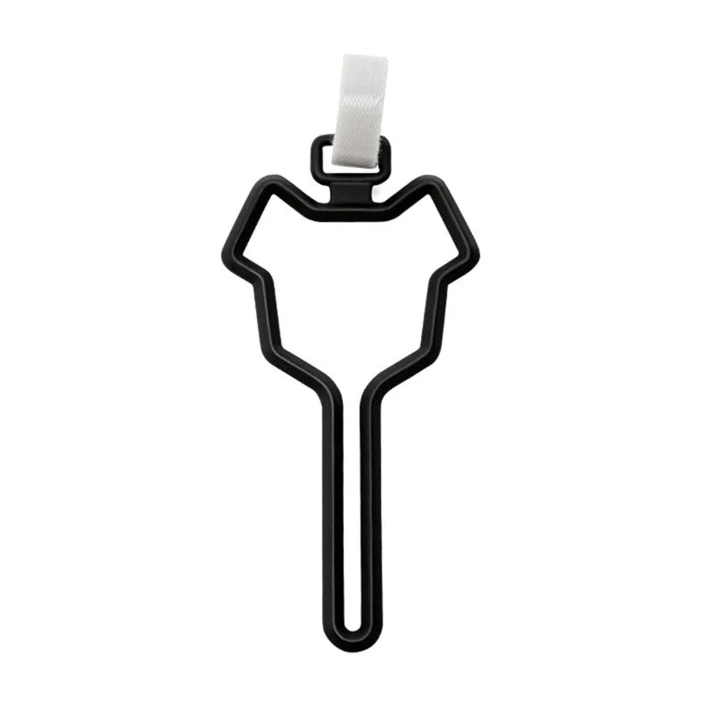 Hands-Free Dog Poop Bag Clip – Lightweight, Durable & Easy to Use