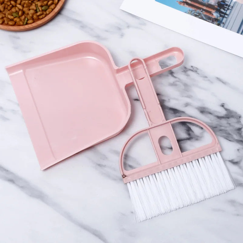 Mini Broom & Dustpan Set for Small Pets – Cleaning Tools for Cat, Rabbit, Hamster, Guinea Pig, and More