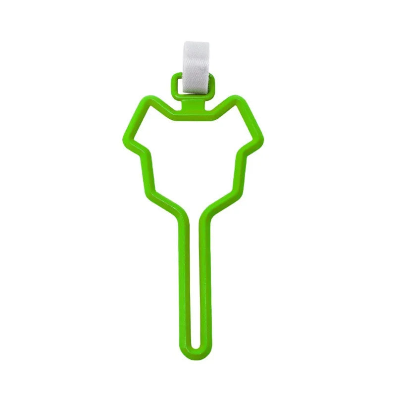 Hands-Free Dog Poop Bag Clip – Lightweight, Durable & Easy to Use