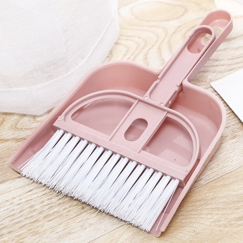 Mini Broom & Dustpan Set for Small Pets – Cleaning Tools for Cat, Rabbit, Hamster, Guinea Pig, and More