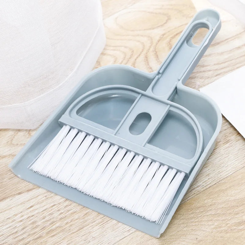 Mini Broom & Dustpan Set for Small Pets – Cleaning Tools for Cat, Rabbit, Hamster, Guinea Pig, and More