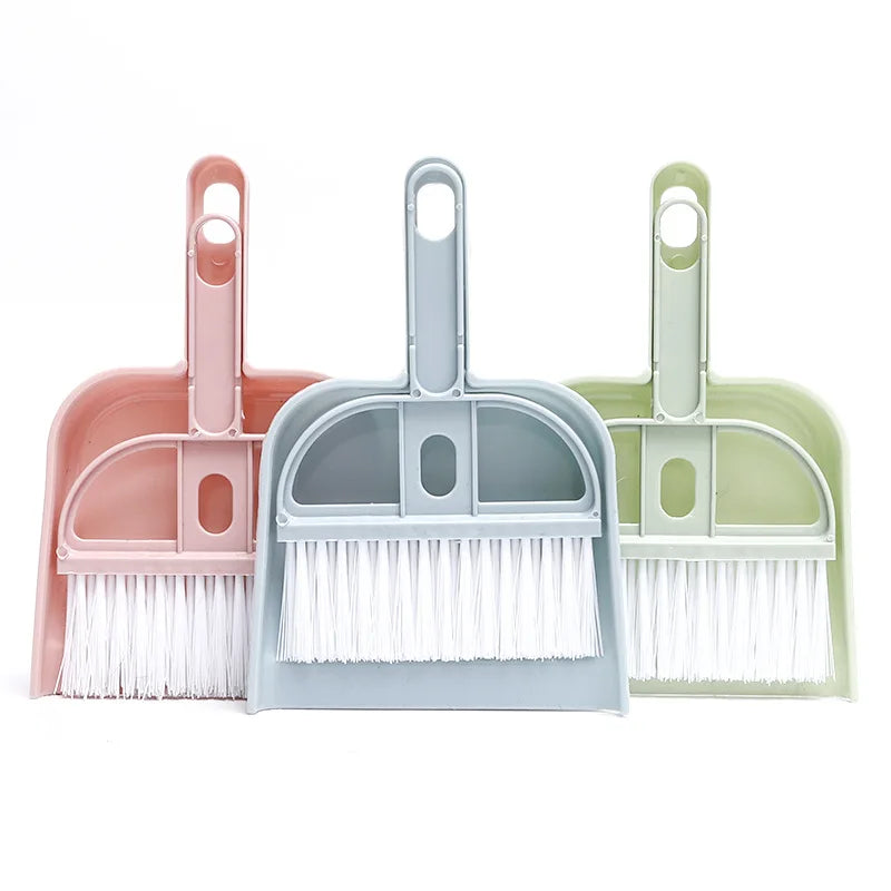 Mini Broom & Dustpan Set for Small Pets – Cleaning Tools for Cat, Rabbit, Hamster, Guinea Pig, and More