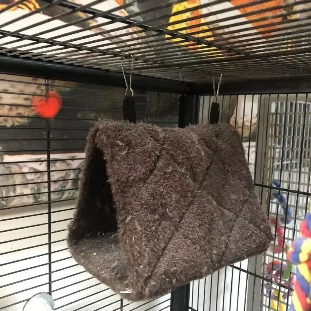 Cozy Bird Hammock Hut – Plush Warm Triangular Nest for Parrots & Small Birds