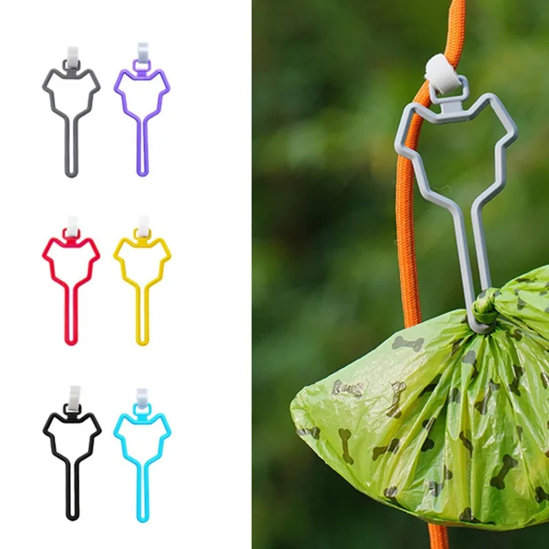 Hands-Free Dog Poop Bag Clip – Lightweight, Durable & Easy to Use