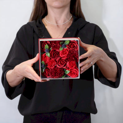 Soap Flower Gift Boxes – Romantic Scented Flower Soaps in Elegant Display Packaging