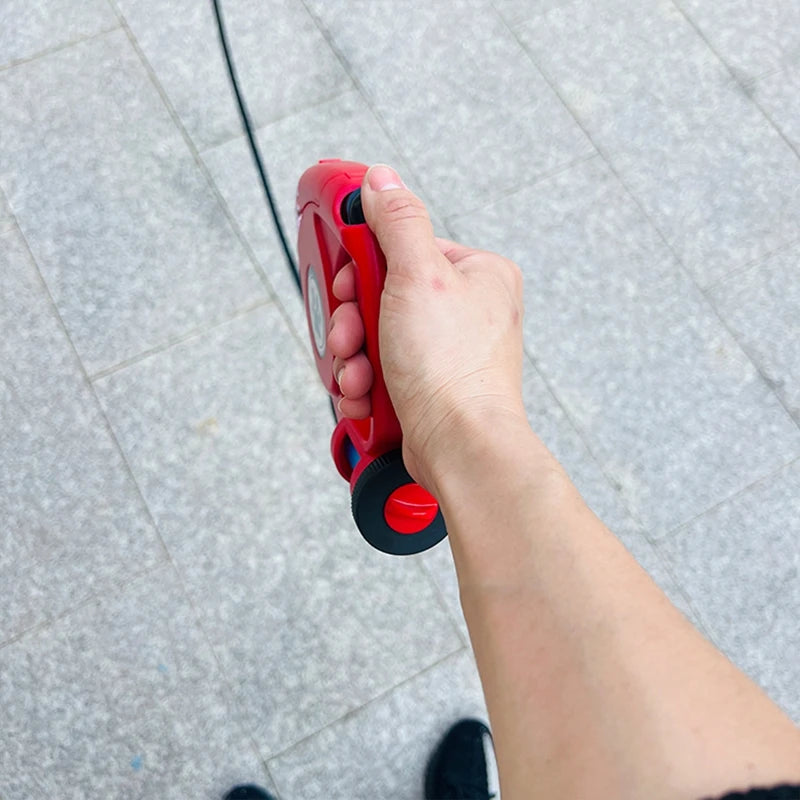 Durable Retractable Dog Leash – Tangle-Free Design for Easy Control and Safe Walks