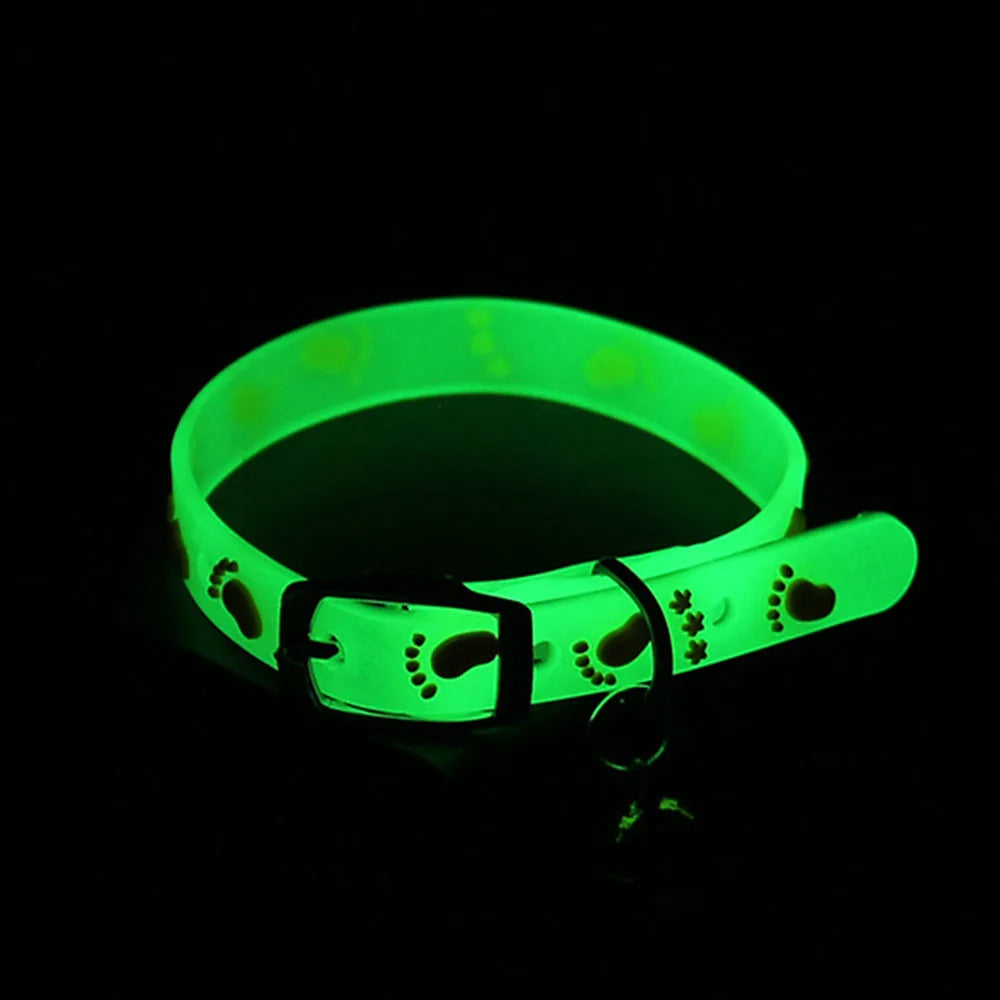 Reflective &amp; Luminous Silicone Cat Collar with Bell – Anti-Loss Fluorescent Cat Accessories - Ditzy Petunia