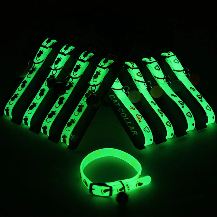 Reflective &amp; Luminous Silicone Cat Collar with Bell – Anti-Loss Fluorescent Cat Accessories - Ditzy Petunia