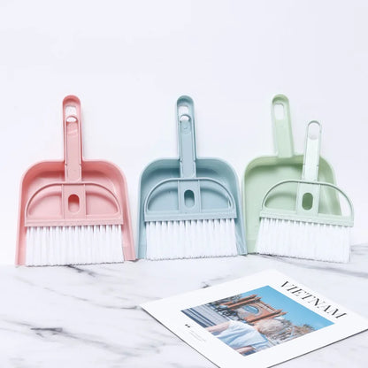 Mini Broom & Dustpan Set for Small Pets – Cleaning Tools for Cat, Rabbit, Hamster, Guinea Pig, and More