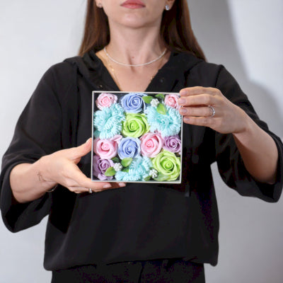 Soap Flower Gift Boxes – Romantic Scented Flower Soaps in Elegant Display Packaging